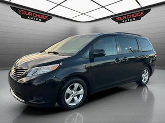 Used 2014 Toyota Sienna LE video 1