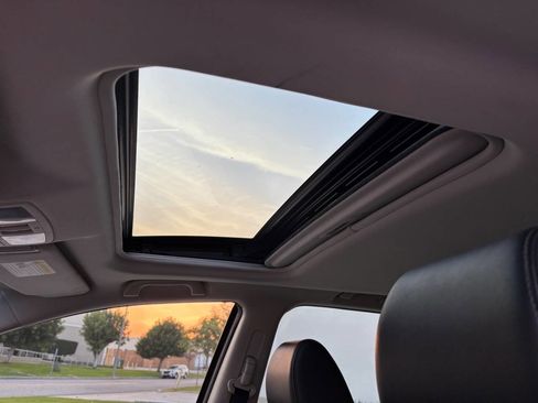 Used 2010 MAZDA CX-9 Touring w/ Moonroof & Bose Audio Pkg image 14