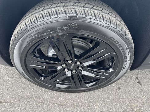 New 2025 GMC Acadia Elevation w/ Black Edition image 10