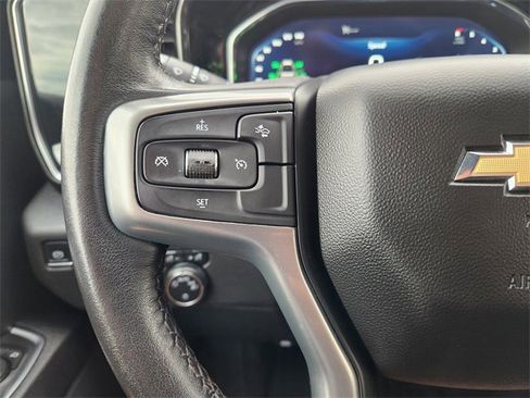 Used 2023 Chevrolet Silverado 1500 LT AWD/4WD image 29