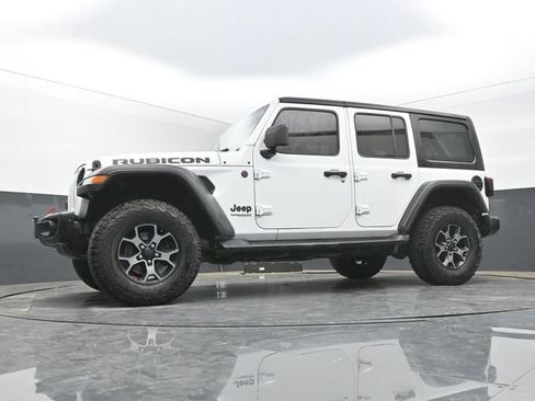 Used 2018 Jeep Wrangler Unlimited Rubicon AWD/4WD image 39