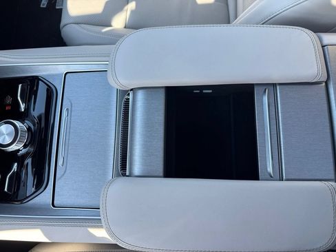 New 2026 Jeep Grand Wagoneer Limited AWD/4WD image 39