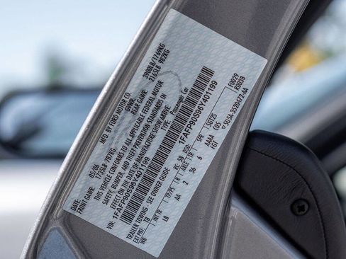 Used 2006 Ford GT image 71