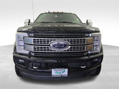 Used 2019 Ford F450 Platinum w/ Platinum Ultimate Package AWD/4WD image 2