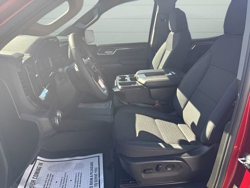 Used 2024 GMC Sierra 1500 Elevation image 9