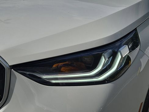 Certified 2025 BMW X3 M50 w/ Premium Package image 9