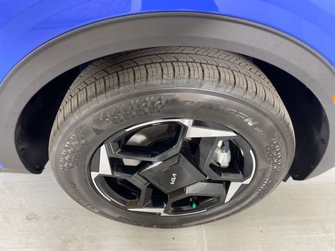 New 2026 Kia Sportage EX w/ EX Panorama Roof Package image 11