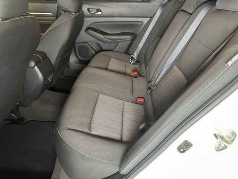 Used 2022 Nissan Altima 2.5 SV w/ SV Premium Package AWD/4WD image 20