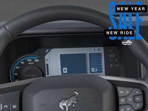 New 2025 Ford Bronco Badlands image 13