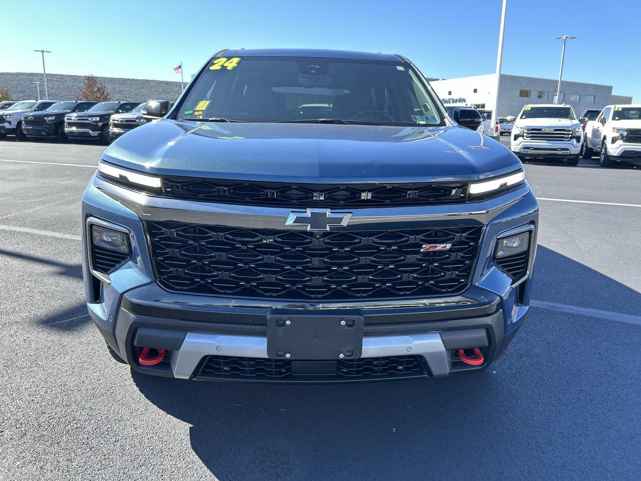 Used 2024 Chevrolet Traverse Z71 w/ Enhanced Driving Package AWD/4WD image 13