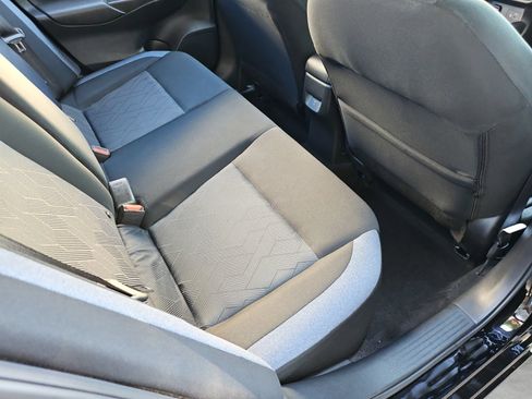Used 2025 Nissan Versa SV FWD image 32