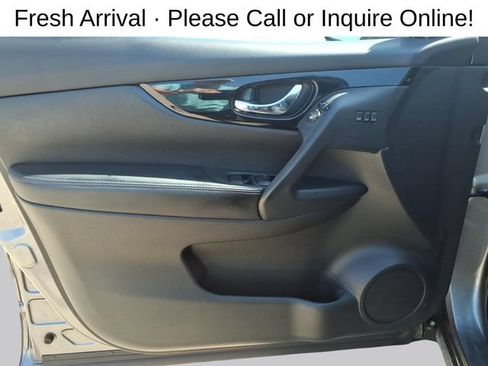 Used 2022 Nissan Rogue Sport SV w/ Technology Package AWD/4WD image 10