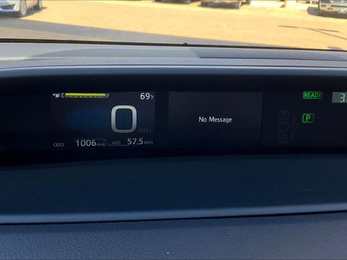 Used 2020 Toyota Prius LE FWD image 25