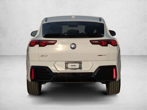 New 2026 BMW X2 xDrive28i w/ Technology Package image 8
