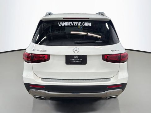 Used 2022 Mercedes-Benz GLB 250 4MATIC image 8