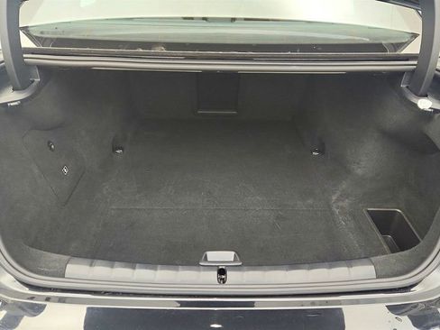 Used 2024 BMW i7 xDrive60 w/ Executive Package image 22