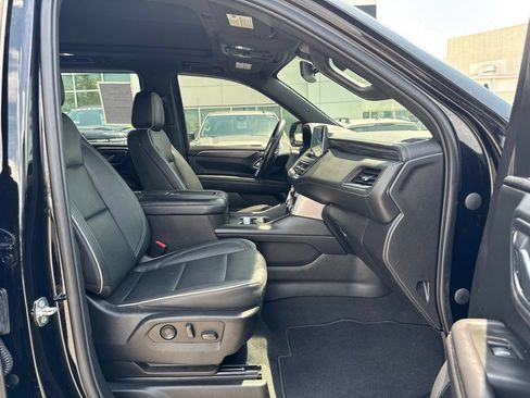 Used 2022 GMC Yukon XL SLT AWD/4WD image 15