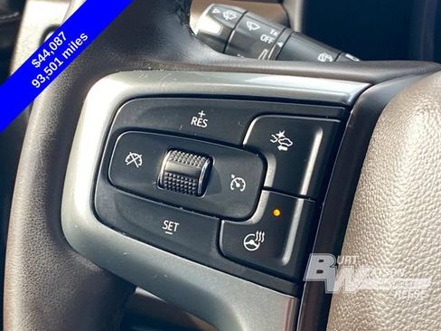Used 2023 Chevrolet Suburban Z71 w/ Luxury Package AWD/4WD image 34