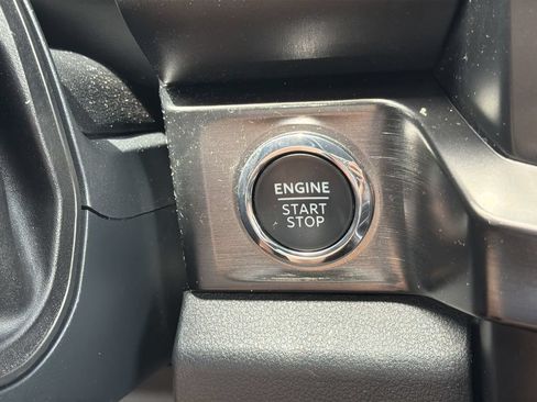 Used 2023 Ford F250 Lariat w/ Lariat Ultimate Package AWD/4WD image 19