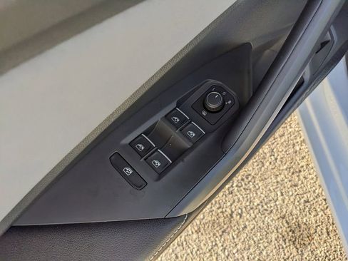 New 2026 Volkswagen Jetta SE image 18