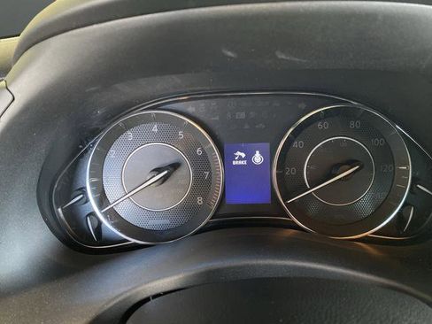 Used 2017 Nissan Armada Platinum image 19