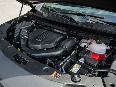 New 2026 Buick Enclave Avenir w/ LPO, Floor Liner Package image 7