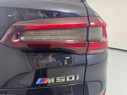 Used 2022 BMW X5 M50i w/ Executive Package AWD/4WD image 7