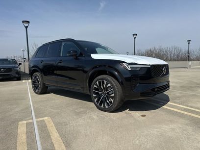 New 2026 Volvo XC90 B6 Ultra w/ Lounge Package