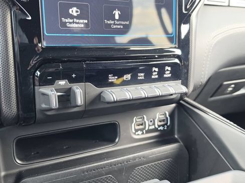 Used 2022 RAM 2500 Limited AWD/4WD image 25