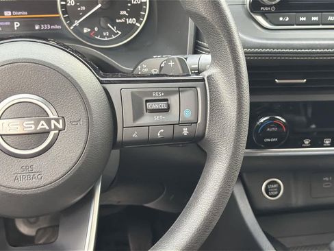 Used 2023 Nissan Rogue SV image 13