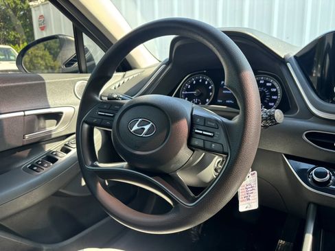 Used 2021 Hyundai Sonata SE FWD image 13