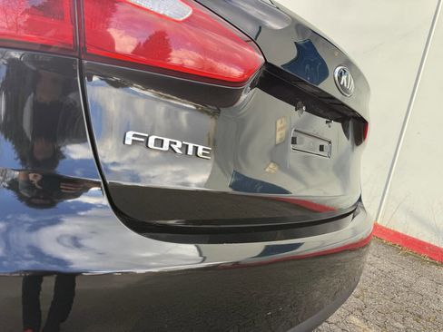 Used 2016 Kia Forte LX image 20