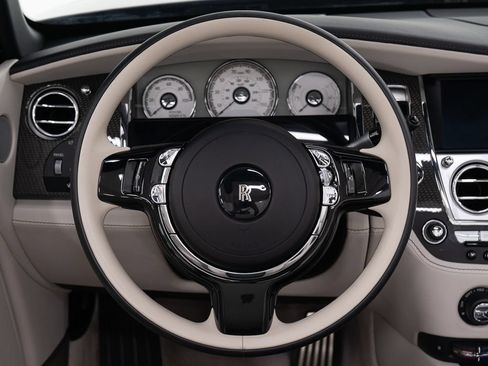 Certified 2018 Rolls-Royce Dawn RWD image 36