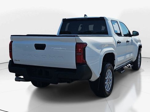 Used 2024 Toyota Tacoma SR image 5
