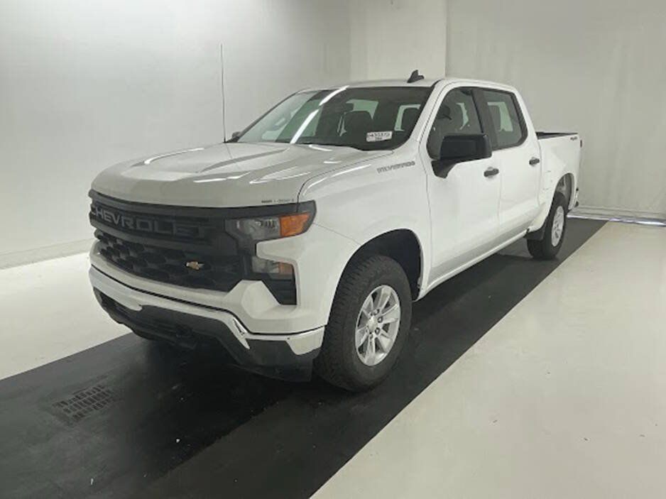 Used 2023 Chevrolet Silverado 1500 W/T w/ Trailering Package AWD/4WD image 5