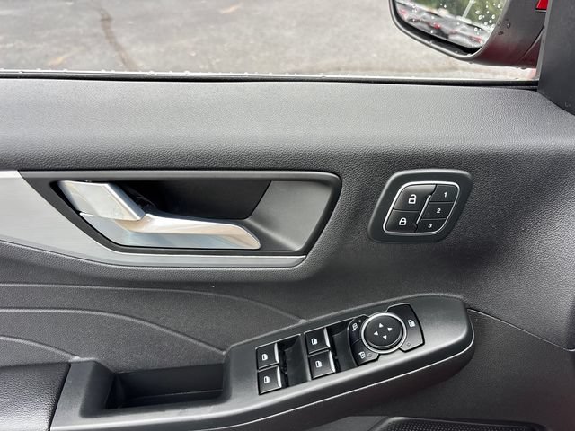 Certified 2023 Ford Escape Platinum AWD/4WD image 12