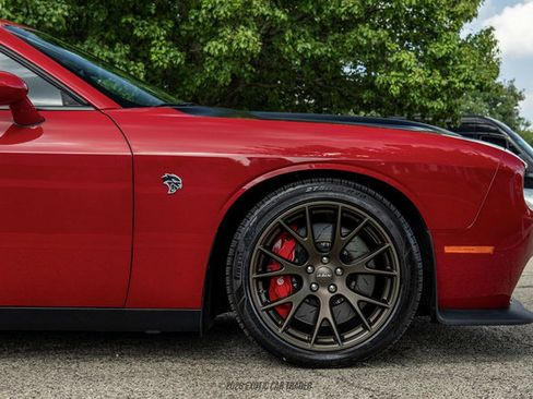 Used 2016 Dodge Challenger SRT Hellcat RWD image 11