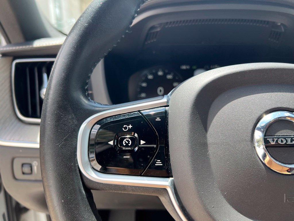 Used 2020 Volvo XC60 T5 Inscription w/ Protection Package Premier FWD image 18