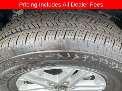 Used 2026 Toyota Tundra SR5 w/ SR5 Premium Package AWD/4WD image 24