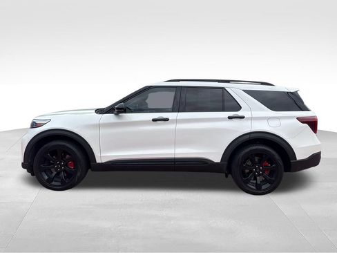 Certified 2022 Ford Explorer ST w/ Equipment Group 401A AWD/4WD image 6