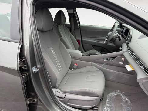 New 2025 Hyundai Elantra Sport image 19
