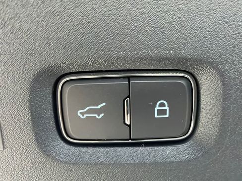 New 2026 Ford Expedition Max Active RWD image 17