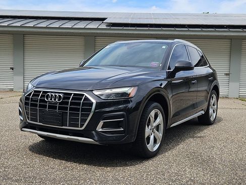 Used 2021 Audi Q5 2.0T Premium Plus w/ Premium Plus Package AWD/4WD image 1