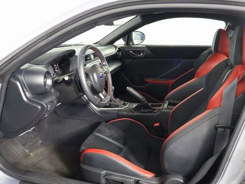 Used 2025 Subaru BRZ Limited RWD image 9