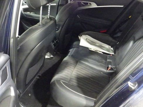 Used 2020 Genesis G70 3.3T w/ Elite Package image 10