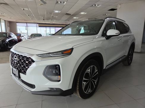 Used 2019 Hyundai Santa Fe AWD image 3