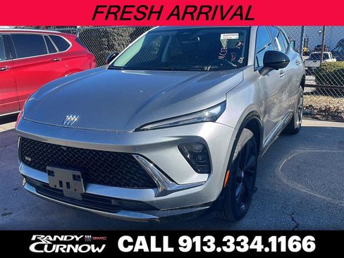 Used 2025 Buick Envision Sport Touring image 1