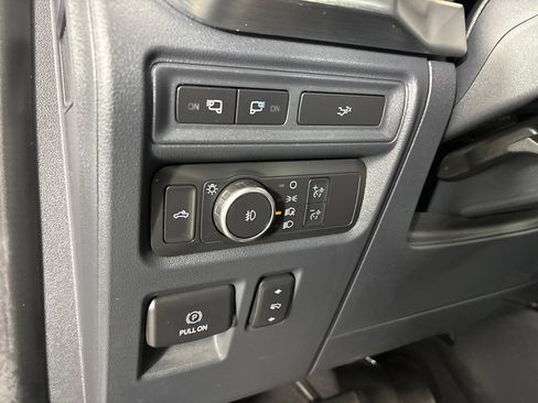 Used 2022 Ford F150 Lariat w/ FX4 Off-Road Package AWD/4WD image 9