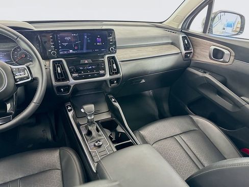 Used 2022 Kia Sorento S w/ Panoramic Sunroof Package image 24