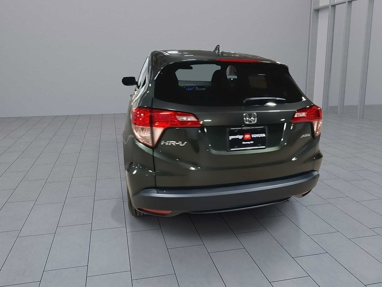 Used 2018 Honda HR-V EX image 7
